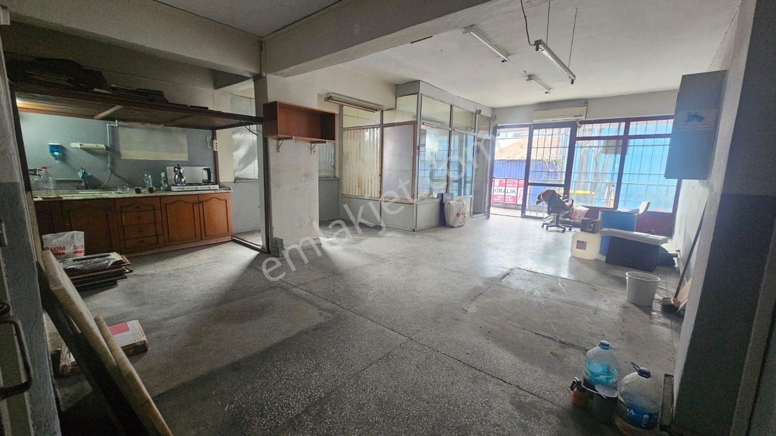 Bayrampaşa Cem İş Merkezin'de Kiralık Dükkan - Görsel 6