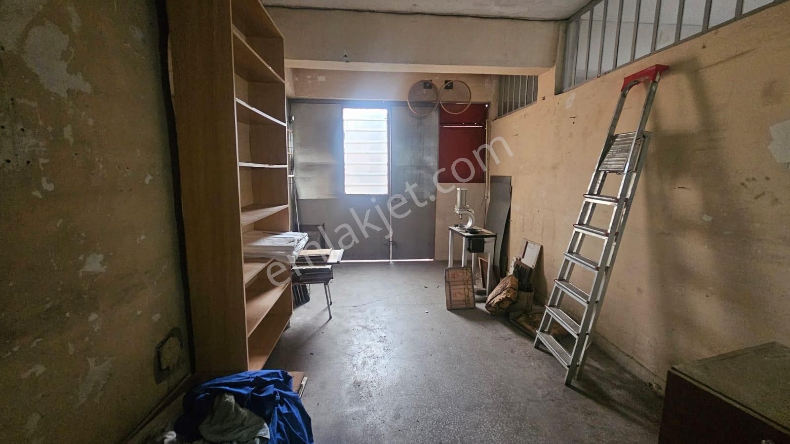 Bayrampaşa Cem İş Merkezin'de Kiralık Dükkan - Görsel 11