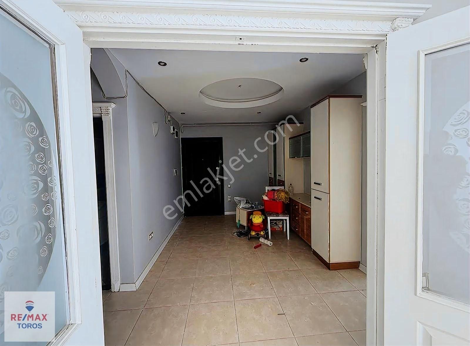 Remax Toros'tan Yenişehir'de Fazlıoğlu Plaza'da Kiralık 4+1 - Görsel 3
