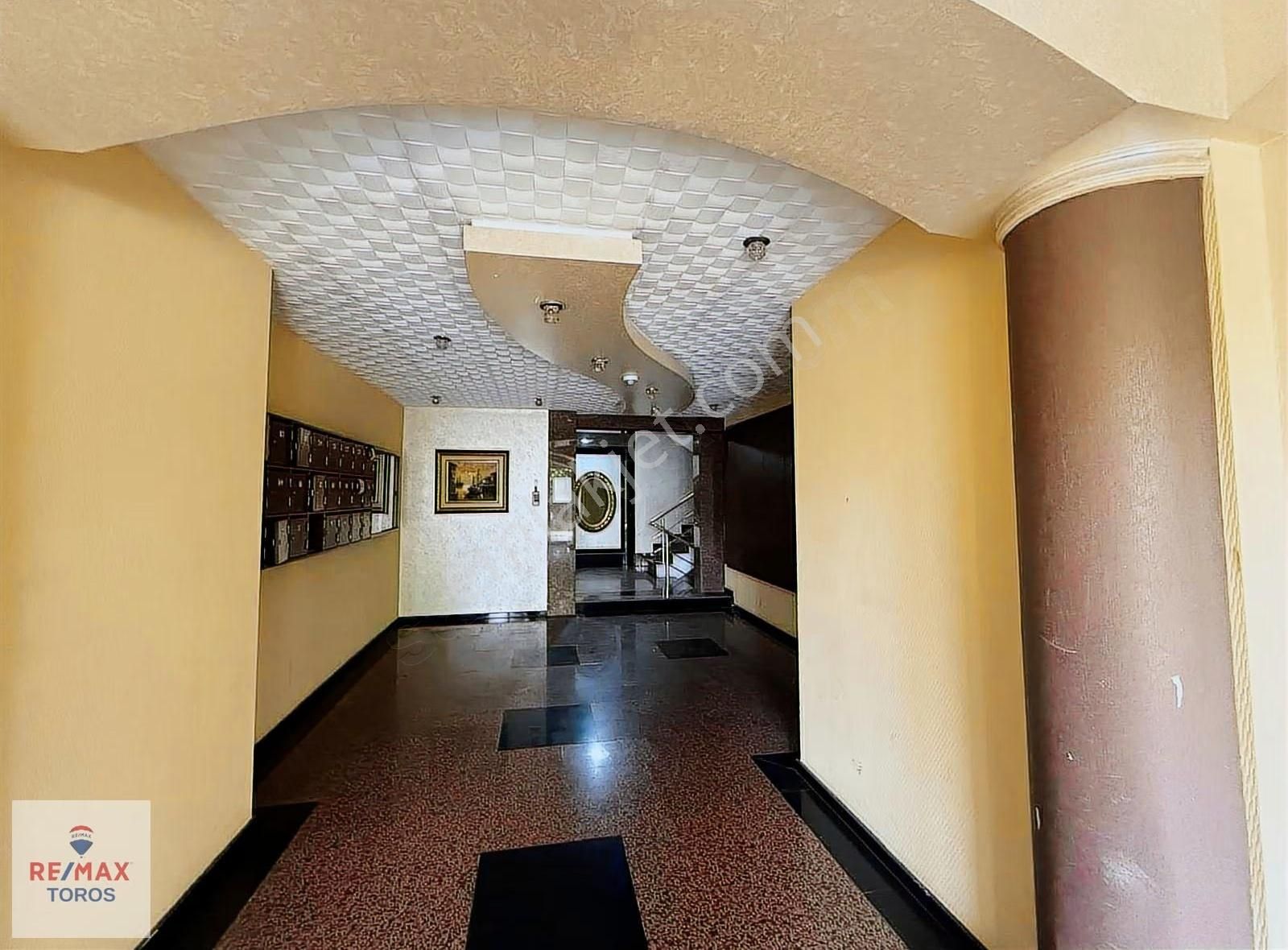 Remax Toros'tan Yenişehir'de Fazlıoğlu Plaza'da Kiralık 4+1 - Görsel 12