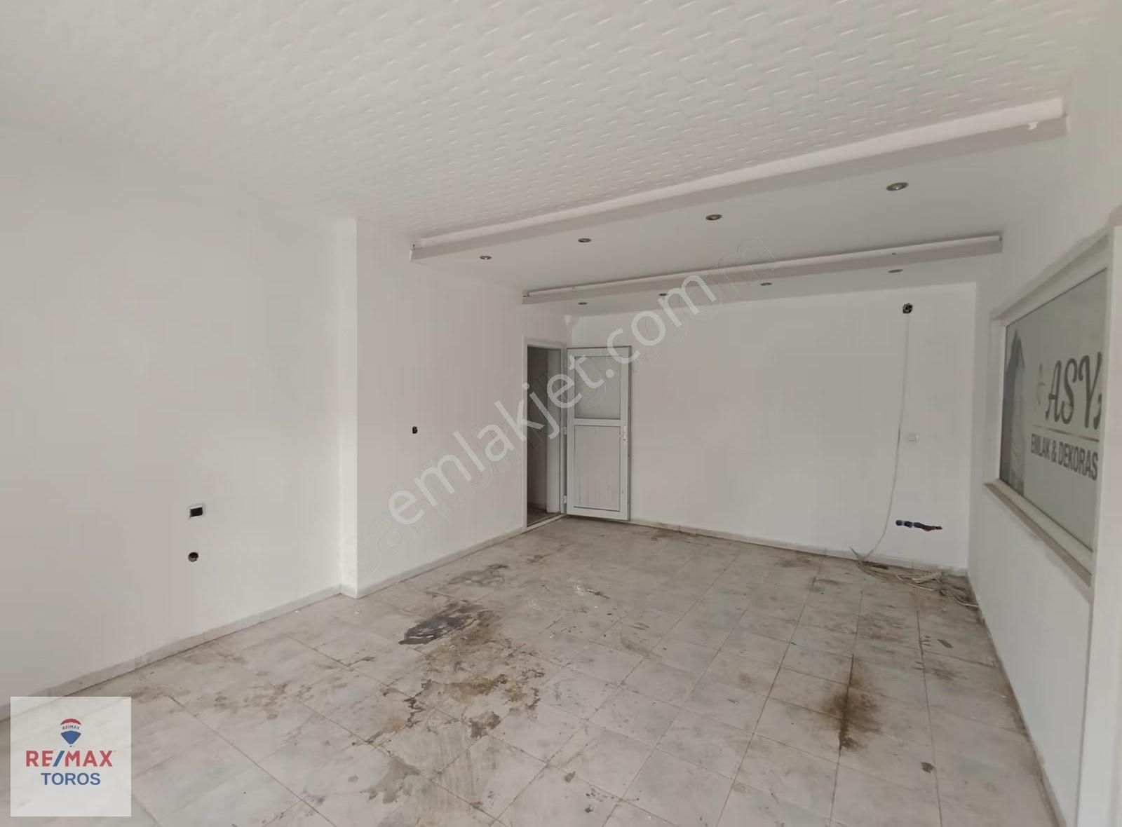 Remax Toros'tan Flamingo 8 Sitesi'nde Satılık Dükkan - Görsel 13