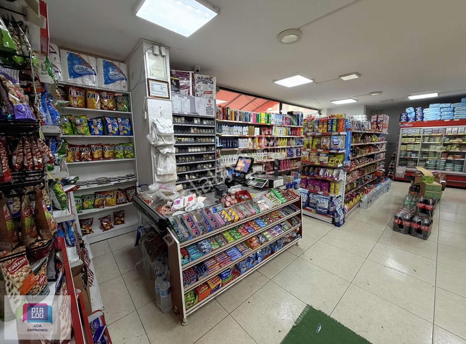 Bağcılar Kazım Karabekir Mahallesinde Net 240m2 Depolu Dükkan - Görsel 8