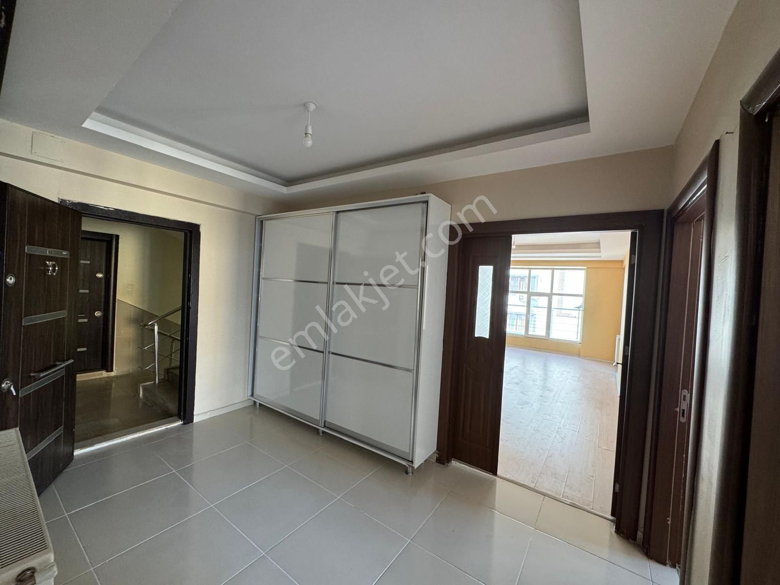 Yavuz Emlak Tan Satılık Daire Arakat Karaköprü İkinci 35mt De 5 Oda - Görsel 2