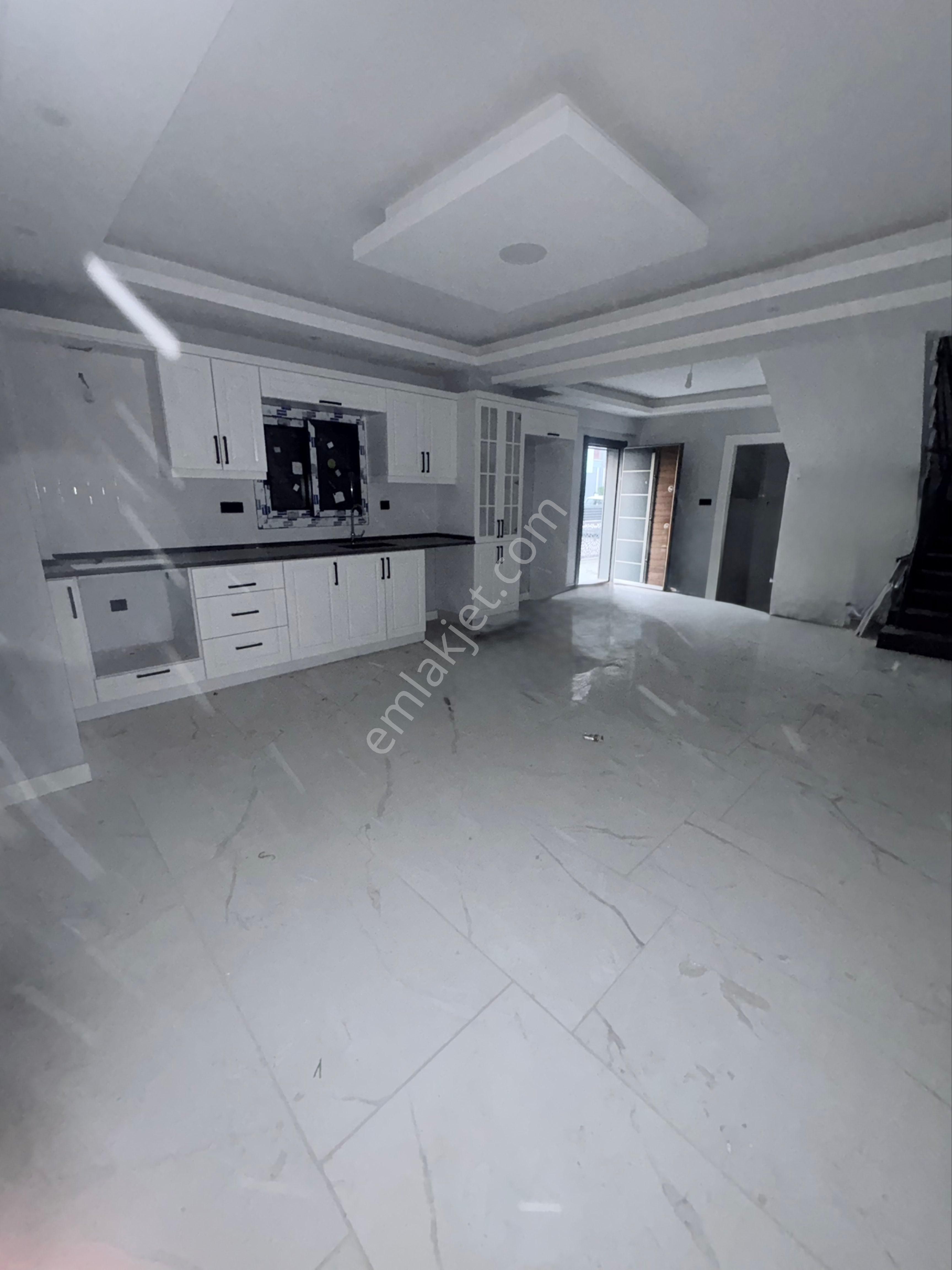 Azur Gayrimenkulden 4+1 2 Mutfak 3 Banyolu Yerden Istma Satılık 4+1 Tripleks - Görsel 26