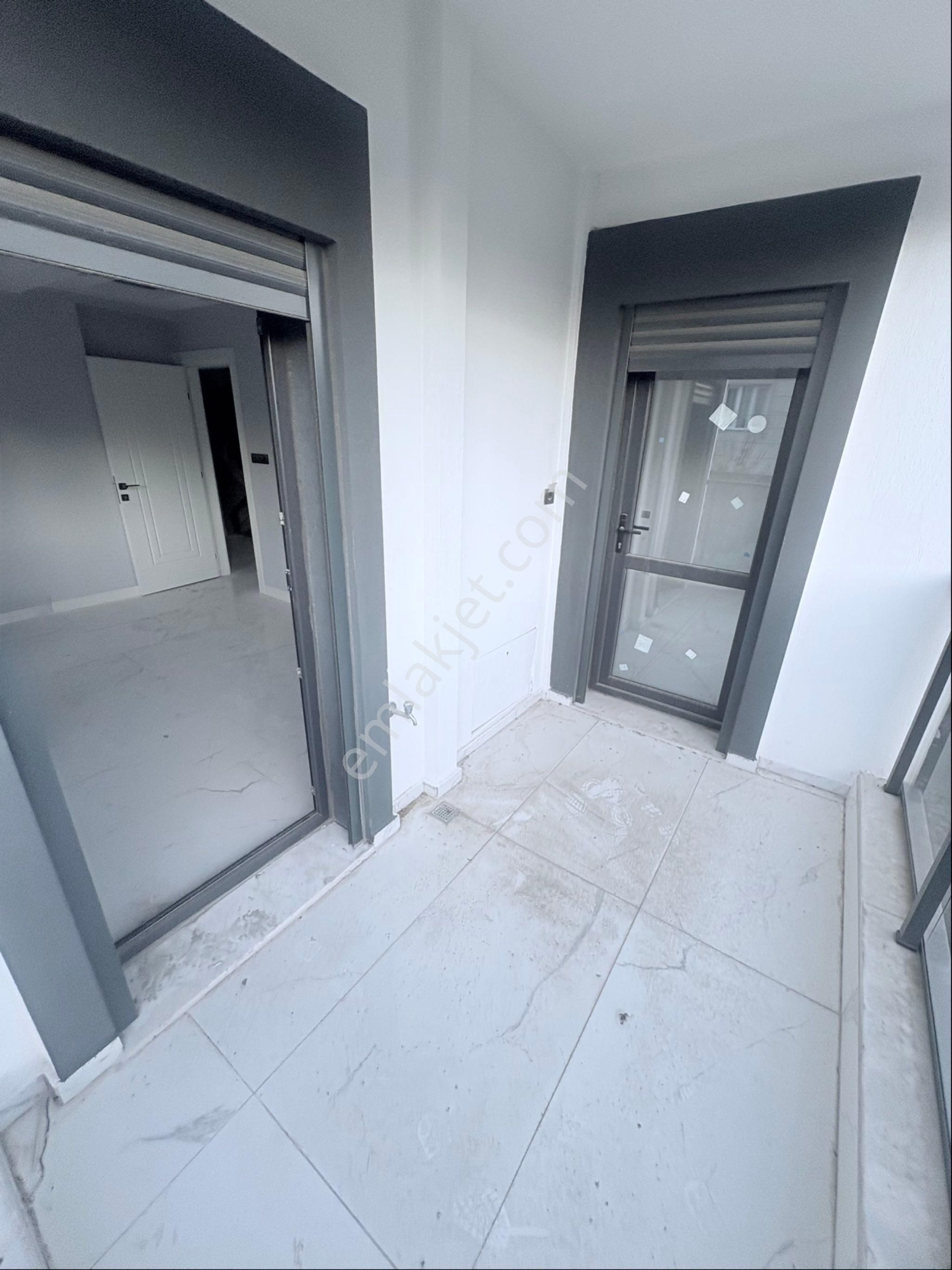 Azur Gayrimenkulden 4+1 2 Mutfak 3 Banyolu Yerden Istma Satılık 4+1 Tripleks - Görsel 17