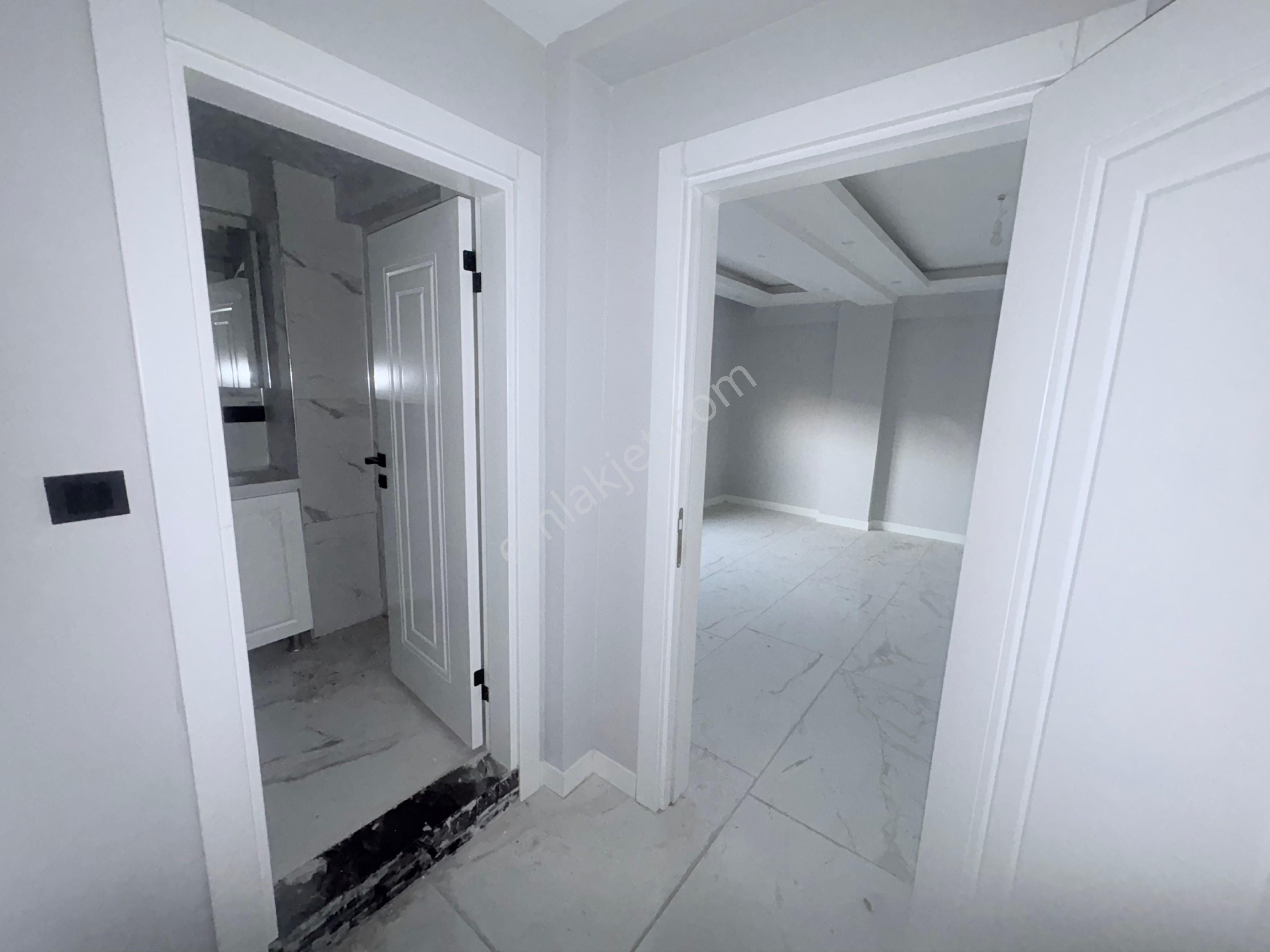 Azur Gayrimenkulden 4+1 2 Mutfak 3 Banyolu Yerden Istma Satılık 4+1 Tripleks - Görsel 12