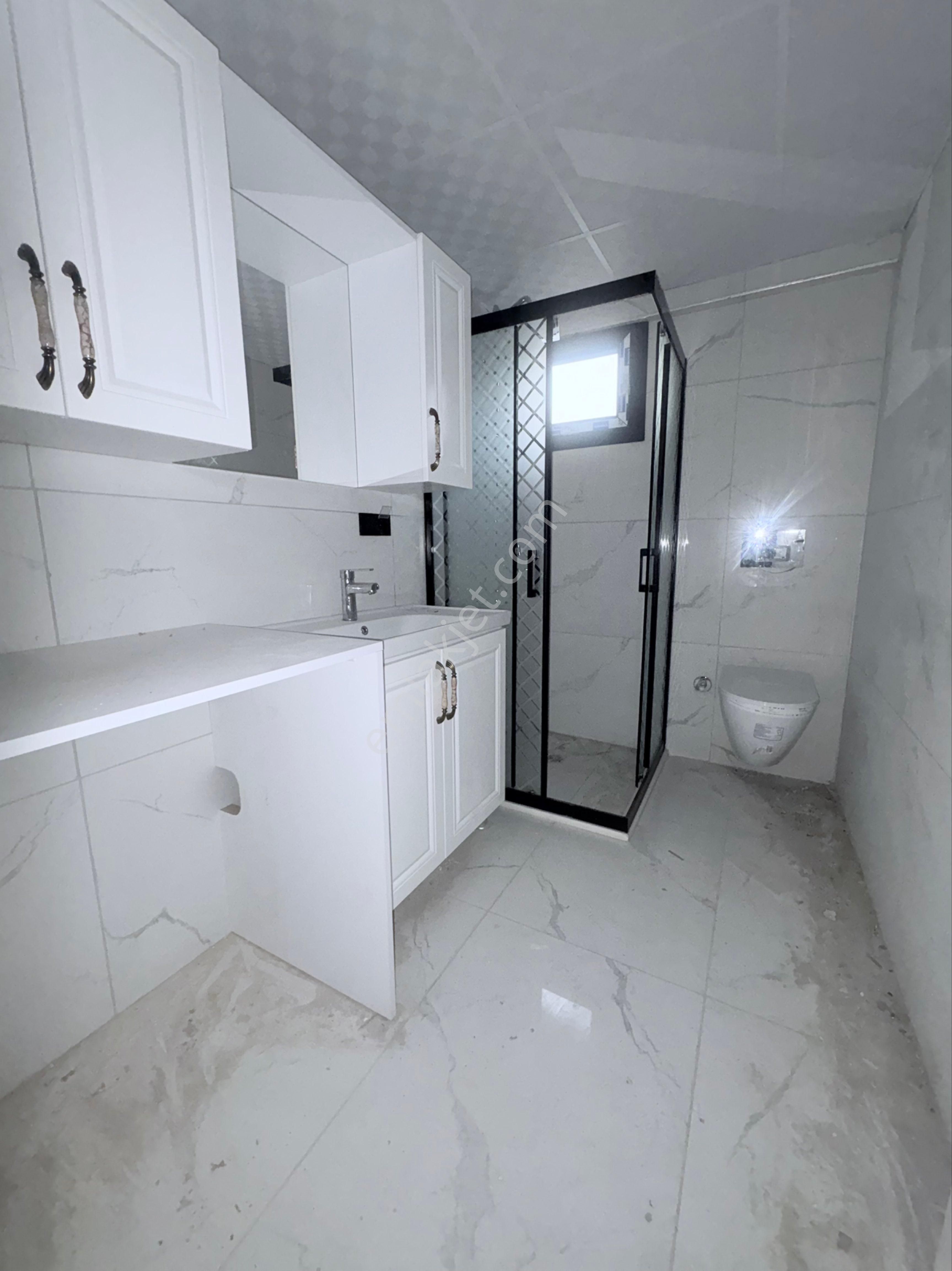 Azur Gayrimenkulden 4+1 2 Mutfak 3 Banyolu Yerden Istma Satılık 4+1 Tripleks - Görsel 23