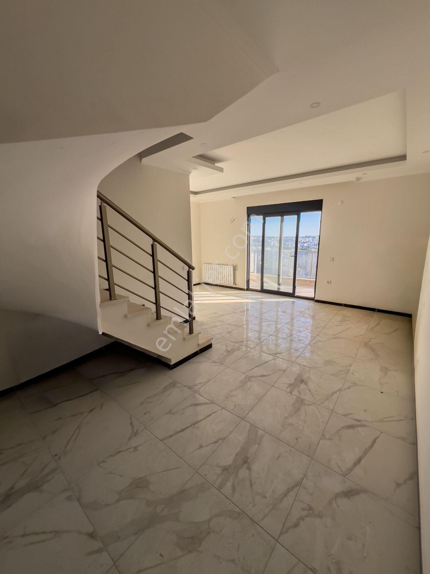 Fırsat Muhteşem Manzaralı Dubleks Ayrı Mutfak Yeni Bina Acil - Görsel 18