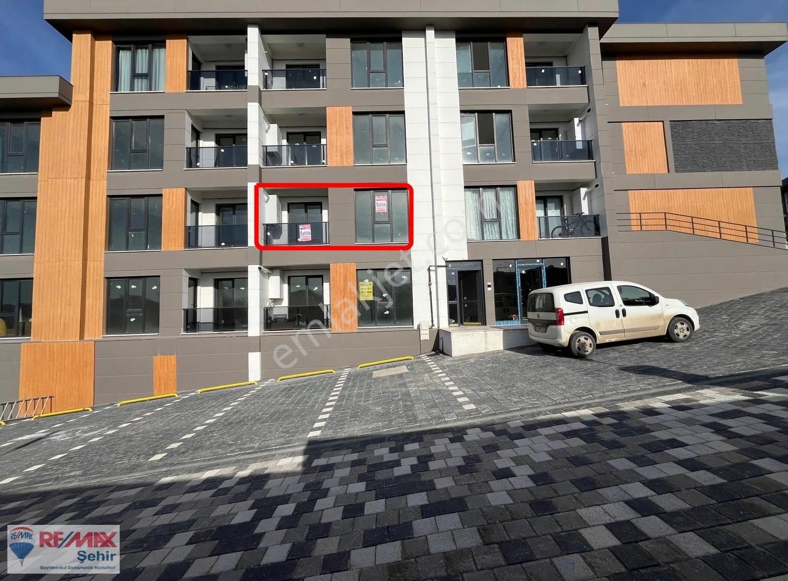Remax Şehir Yalova Akyol Premium Lounge Satılık 1+1 Daire