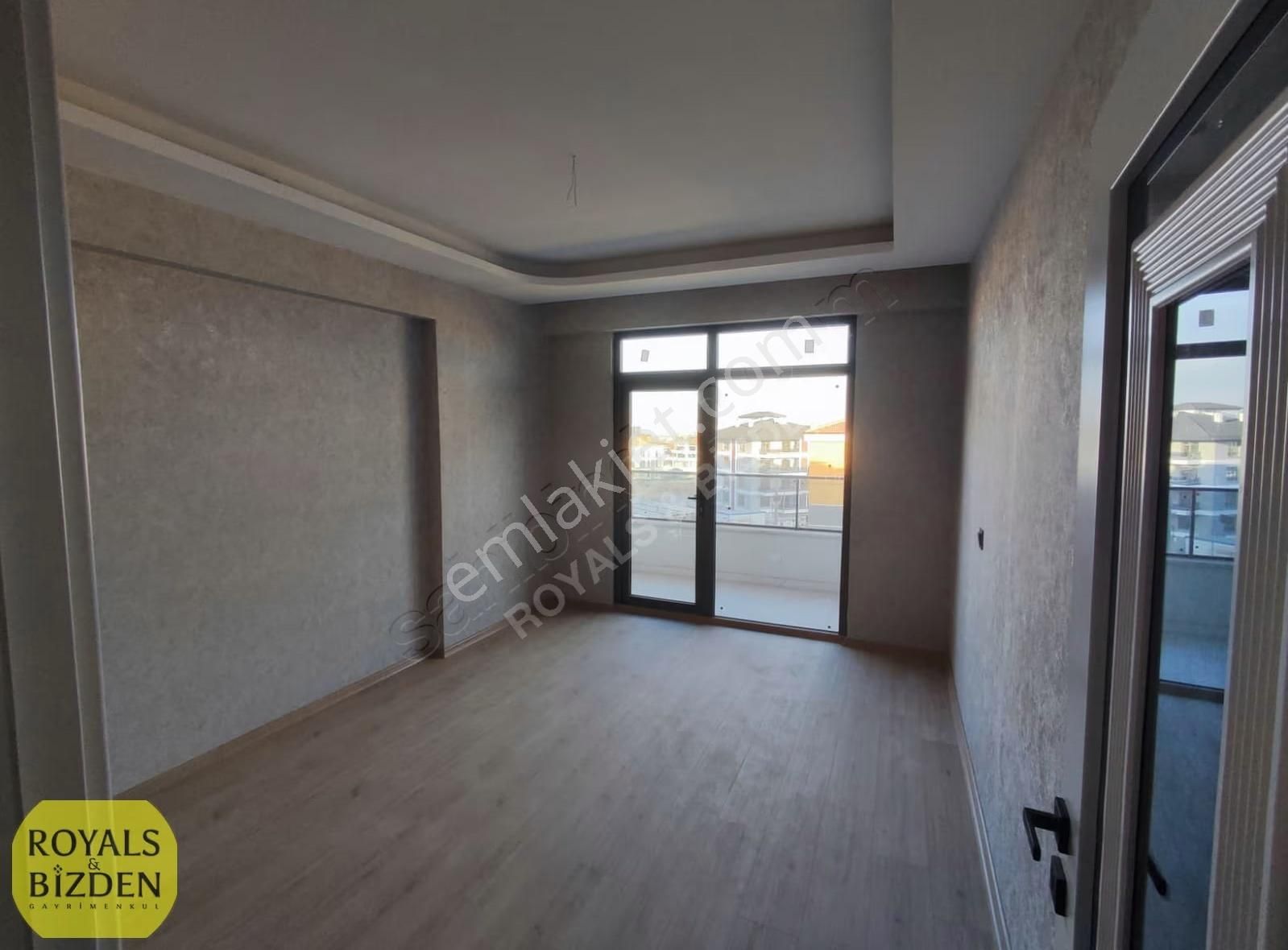 Selçuklu Selahaddin Eyyubi Mah Huzur Cami Yakını 3+1 Sıfır Daire - Görsel 5