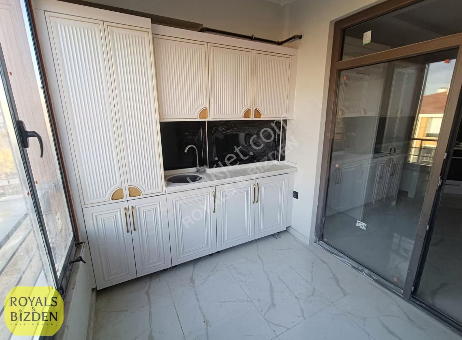 Selçuklu Selahaddin Eyyubi Mah Huzur Cami Yakını 3+1 Sıfır Daire - Görsel 12