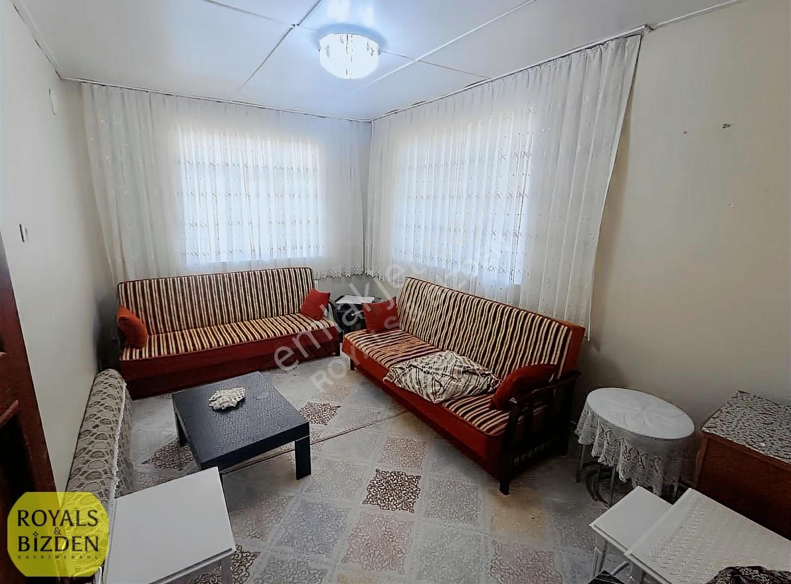 Selçuklu Hocacihan Mahallesinde Cadde Yakını 4+1 Müstaskil Ev - Görsel 17