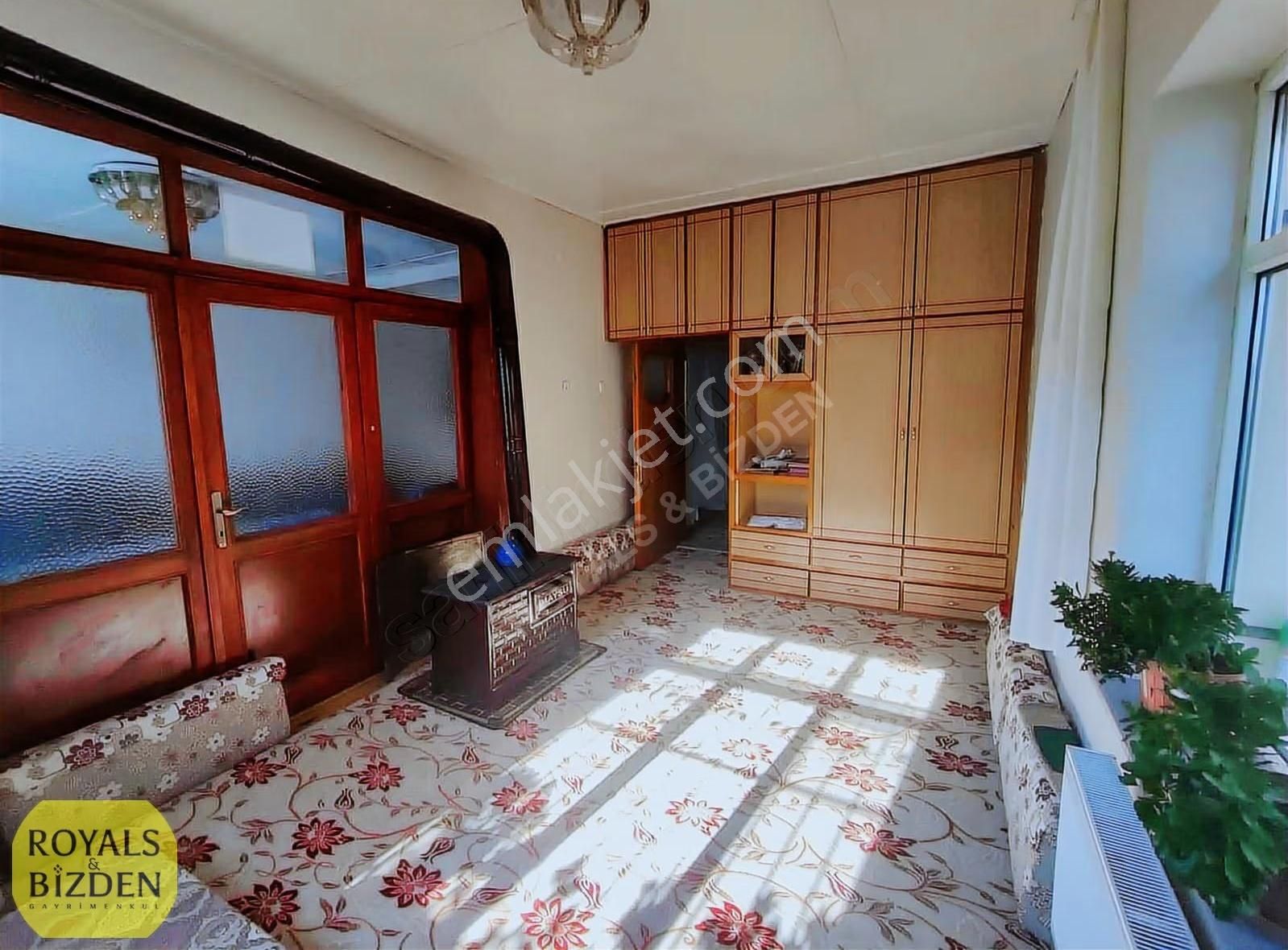 Selçuklu Hocacihan Mahallesinde Cadde Yakını 4+1 Müstaskil Ev - Görsel 24