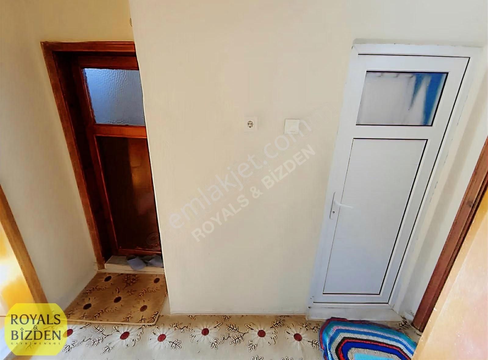 Selçuklu Hocacihan Mahallesinde Cadde Yakını 4+1 Müstaskil Ev - Görsel 27