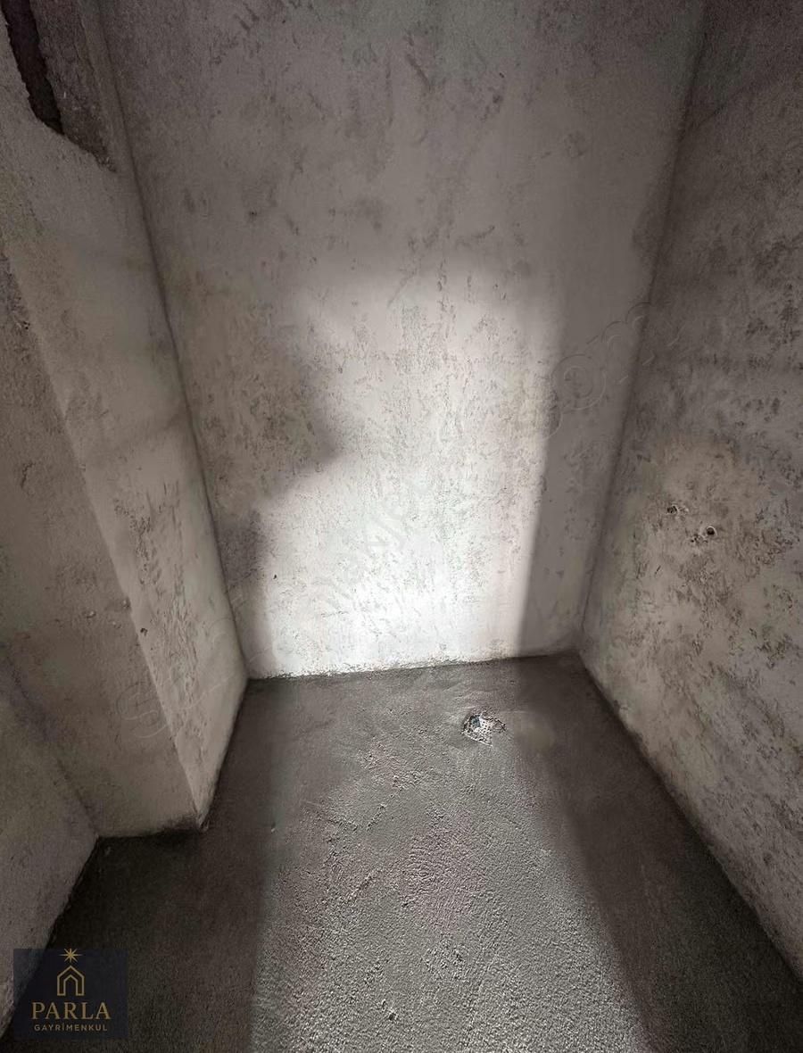 Parla Emlak'tan Fevziçakmak Mah. 3+1/3.kat/120m2 (3 Aya Teslim) - Görsel 12