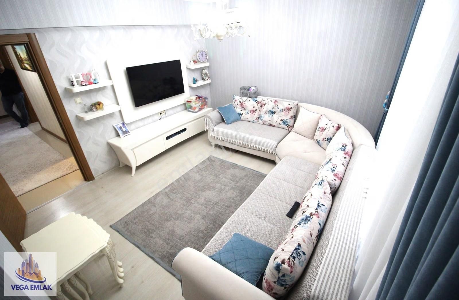 Vega Emlak'tan Zafer Fırını Yakını Yola Cephe 3+1 Satılık Daire - Görsel 22