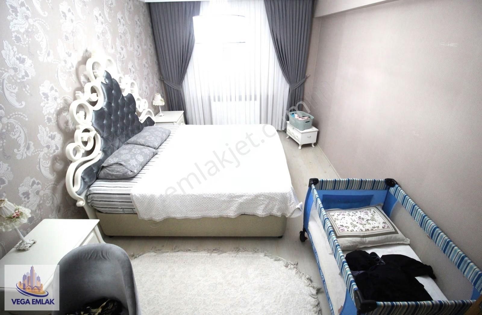 Vega Emlak'tan Zafer Fırını Yakını Yola Cephe 3+1 Satılık Daire - Görsel 21