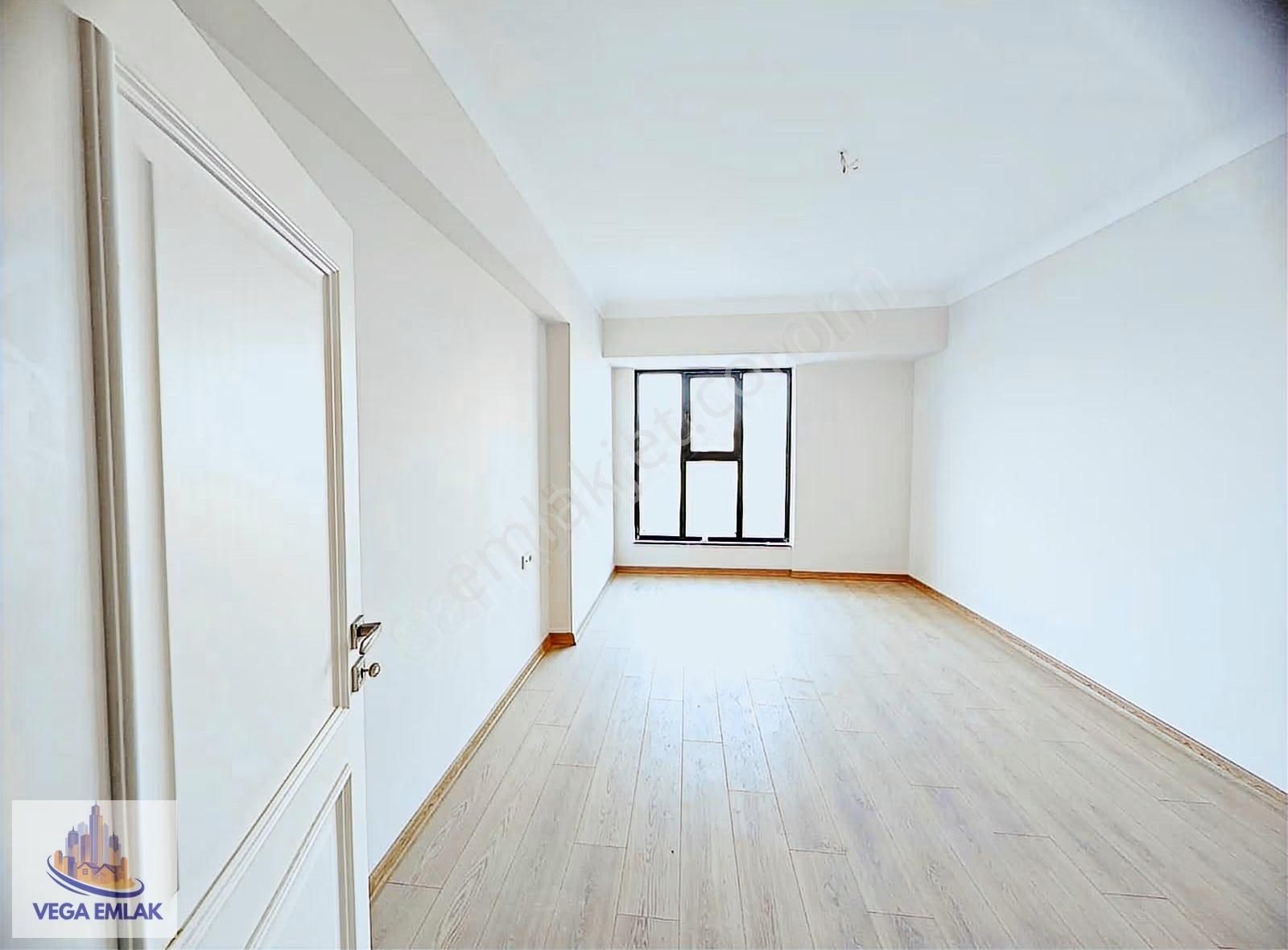 Vega Emlak'tan Vestra Protokolde Keçiören Manzaralı Site Dairesi - Görsel 13