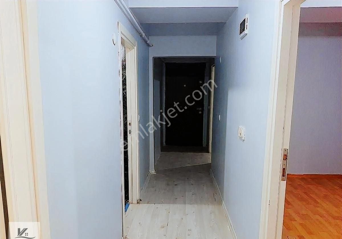 Cumhuriyet Mah.de 2+1 70 M2 Bahçe Kullanımlı Daire - Görsel 3