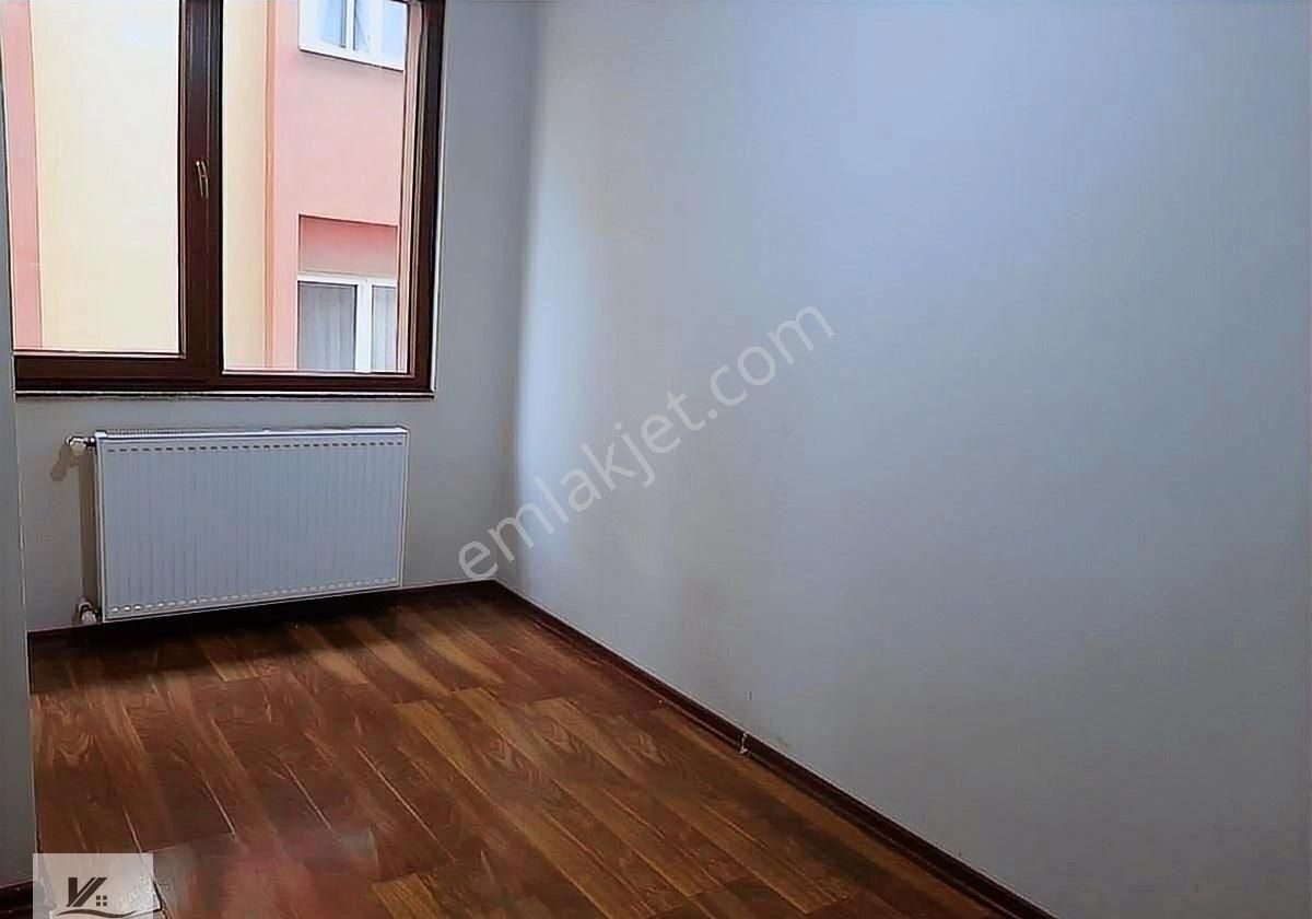 Libadiye Caddesinde Emaar Avm Ye 50 Mt.mesafede 2+1 90 M2 1.kat - Görsel 7