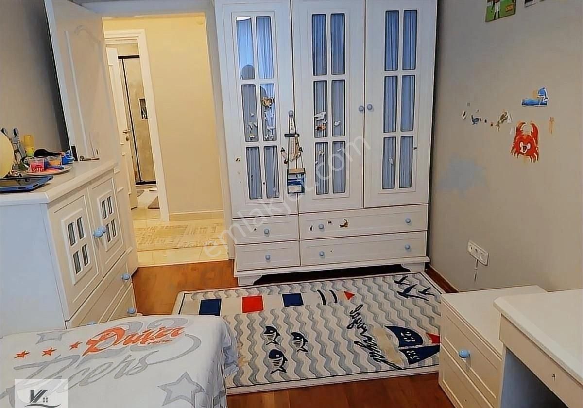 Çekmeköy Beşyıldız Sitesinde 135 M2 Net Kullanımlı 1.kat Daire - Görsel 26