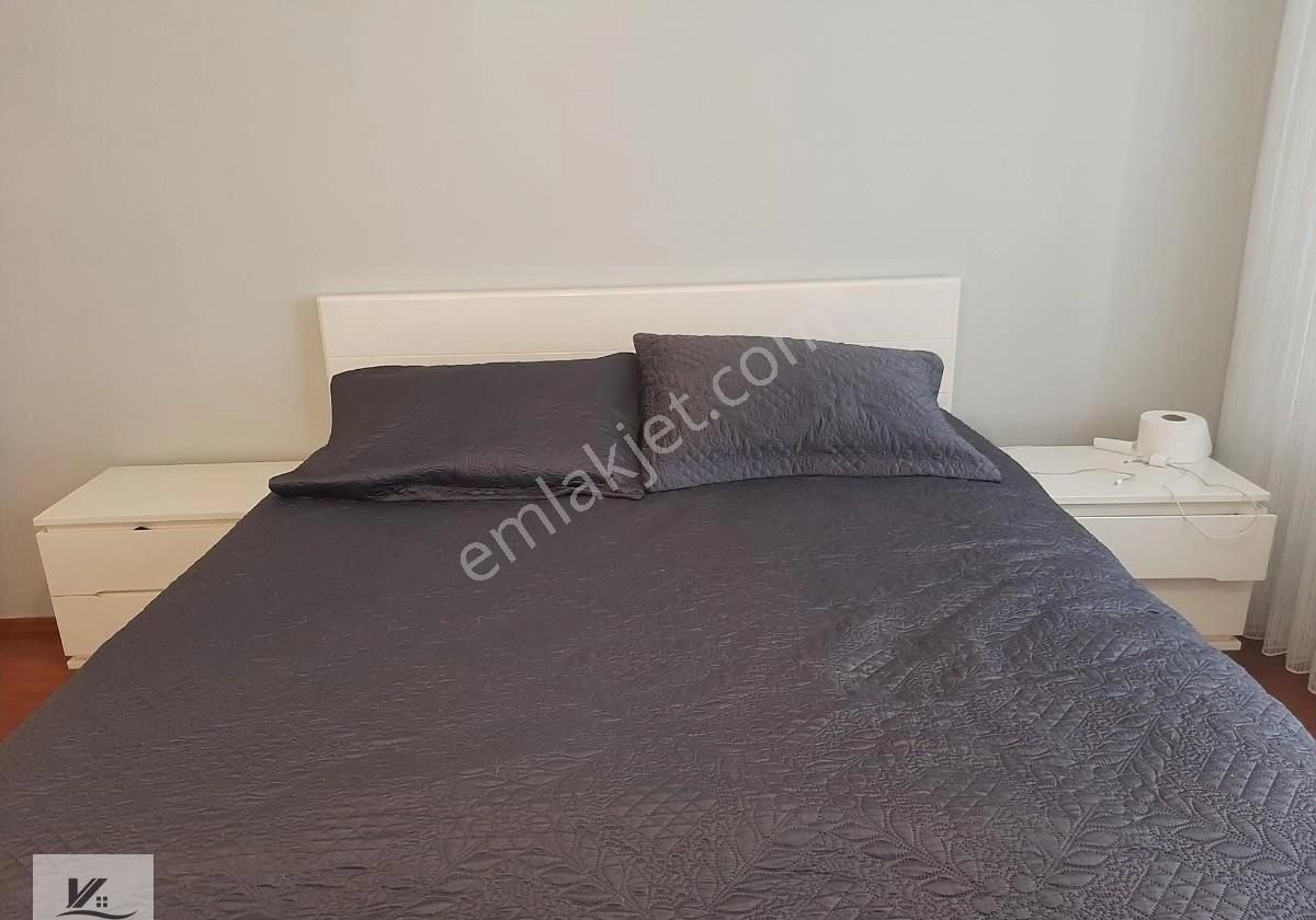 Çekmeköy Beşyıldız Sitesinde 135 M2 Net Kullanımlı 1.kat Daire - Görsel 3