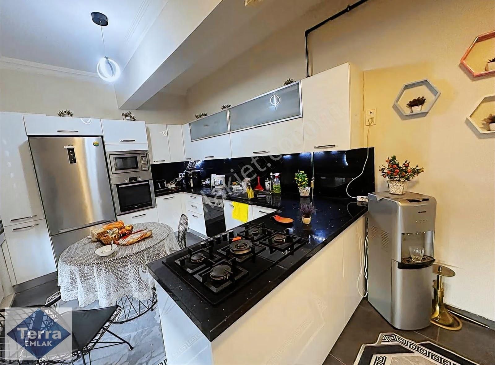 Atakent İstanbul Sarayları 4+1 Teraslı Daire - Görsel 5