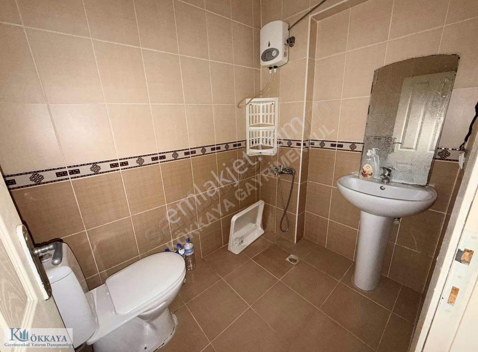 Kökkaya'dan Üniversite Caddesinde Eşyalı 1+1 Kiralık Daire - Görsel 28