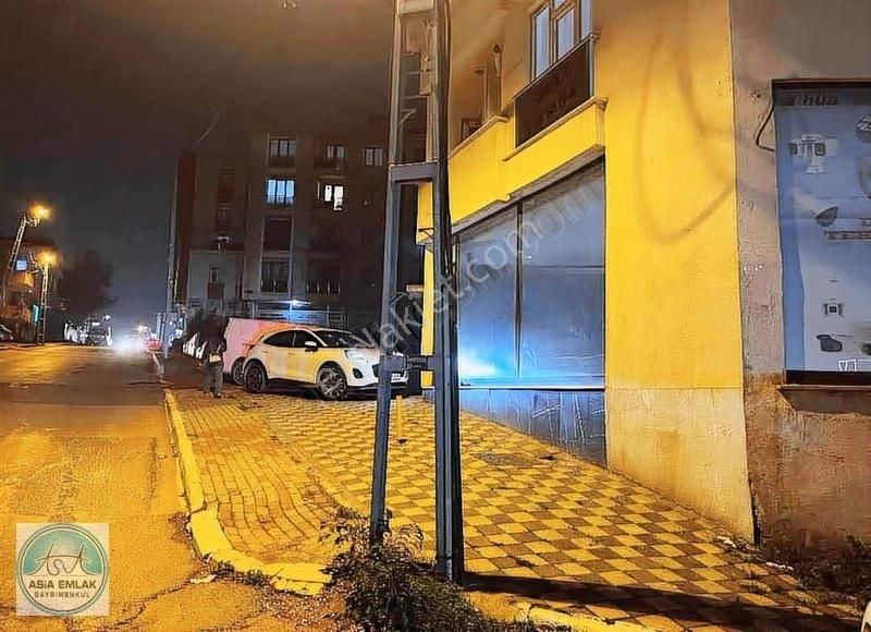 Asia Dan Kavakpınar Mahallesind 80 M2 Cadde Üzeri Satılık Dükkan - Görsel 19