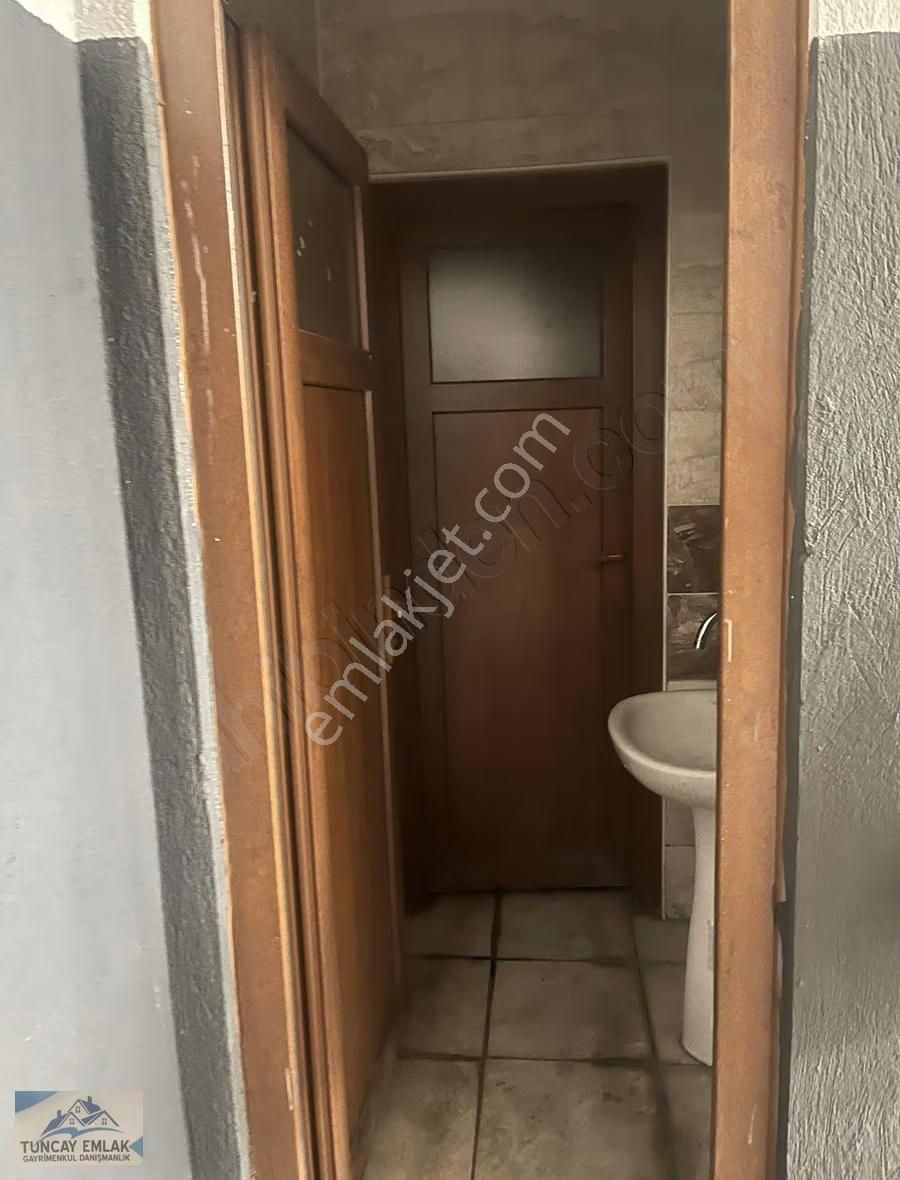 Tunvay Gayrimenkul Dan Atıker 3. San.sitesinde 250 Lik Dükkan - Görsel 7