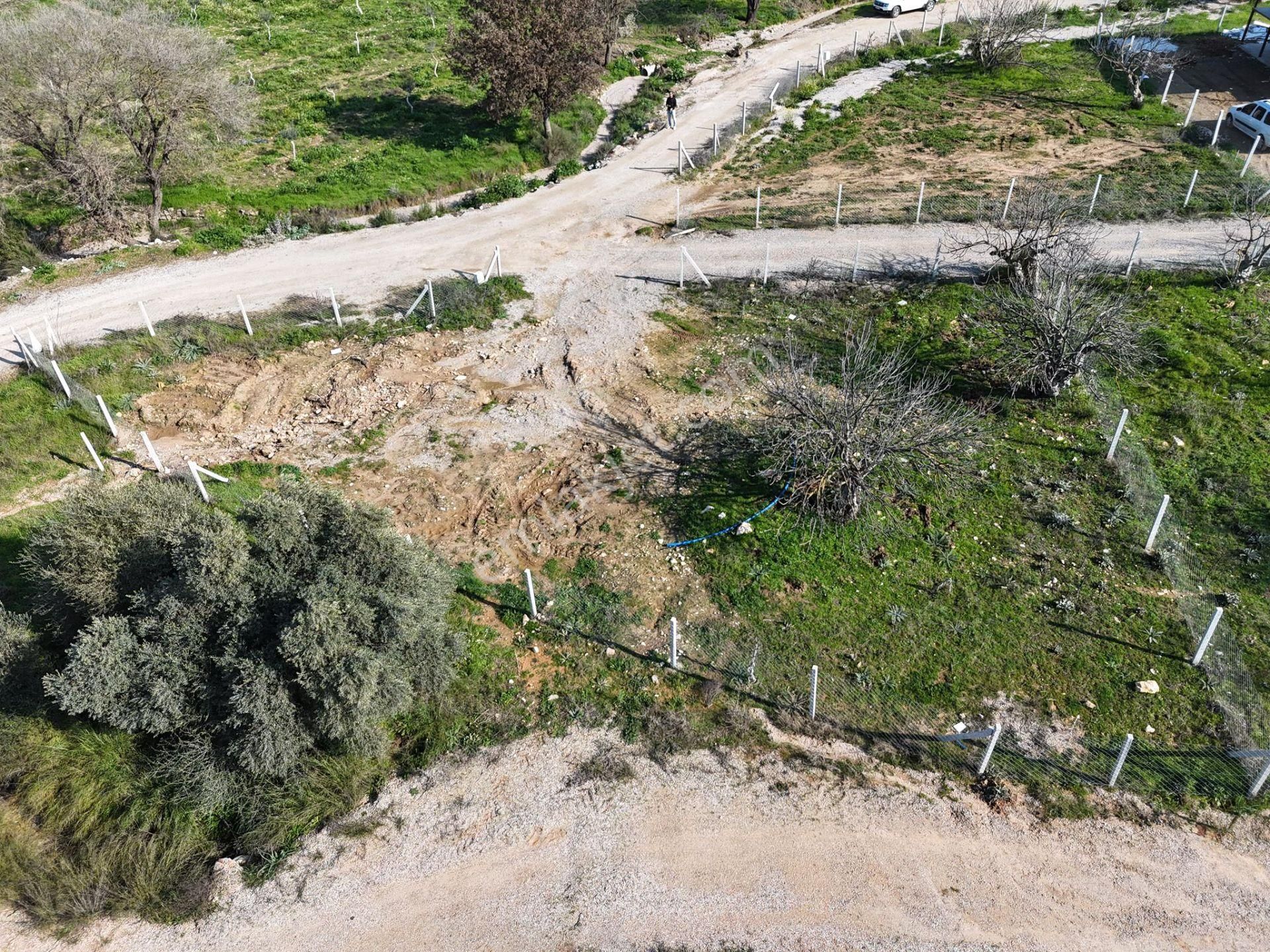 Adenus Gayrimenkul - Menderes Çakaltepe'de Araç Takasına Uygun Bahçeler - Görsel 4