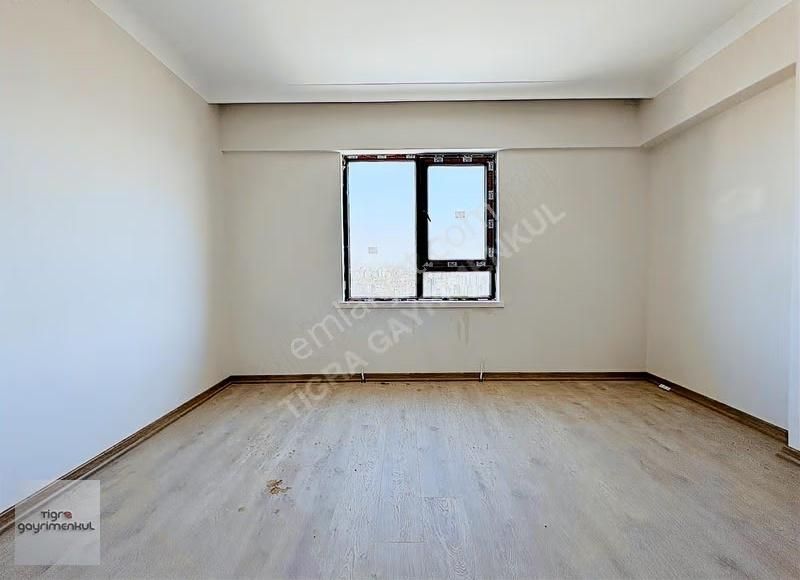 ▄tigra▄natoyolu Cadde Yakını Site İçerisinde Manzaralı 3+1 Daire - Görsel 26