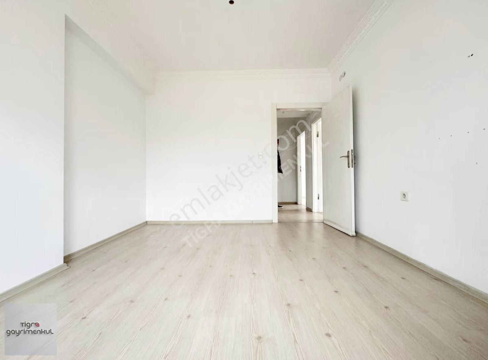 ▄tigra▄nato Yolu Cadde Yakını Asansörlü 130m2 Net 3+1 Ara Kat - Görsel 15