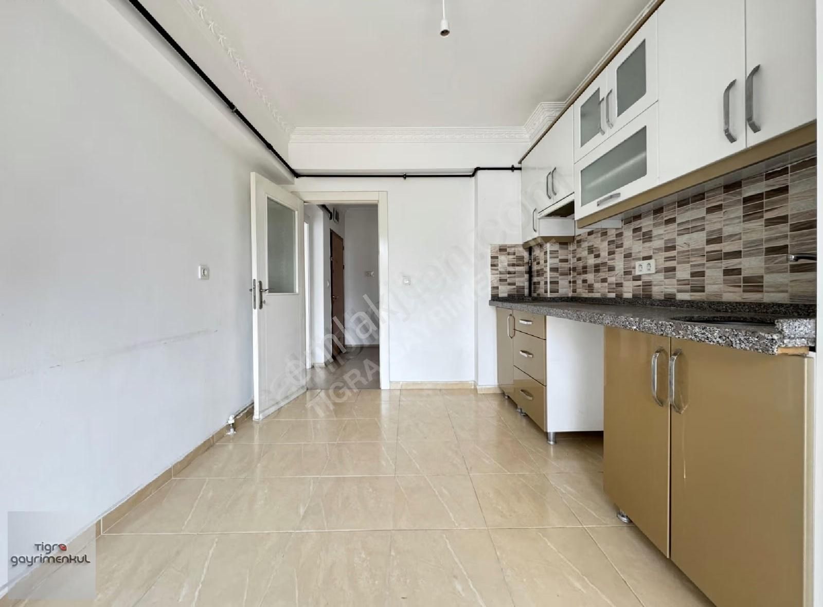 ▄tigra▄nato Yolu Cadde Yakını Asansörlü 130m2 Net 3+1 Ara Kat - Görsel 10