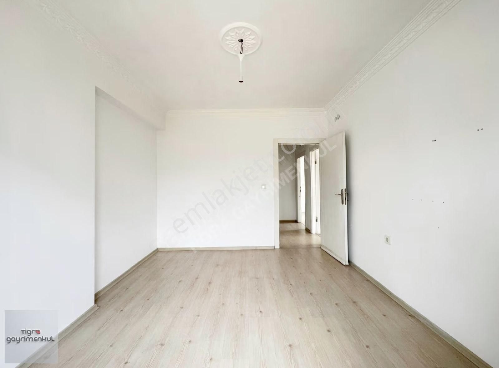 ▄tigra▄nato Yolu Cadde Yakını Asansörlü 130m2 Net 3+1 Ara Kat - Görsel 23