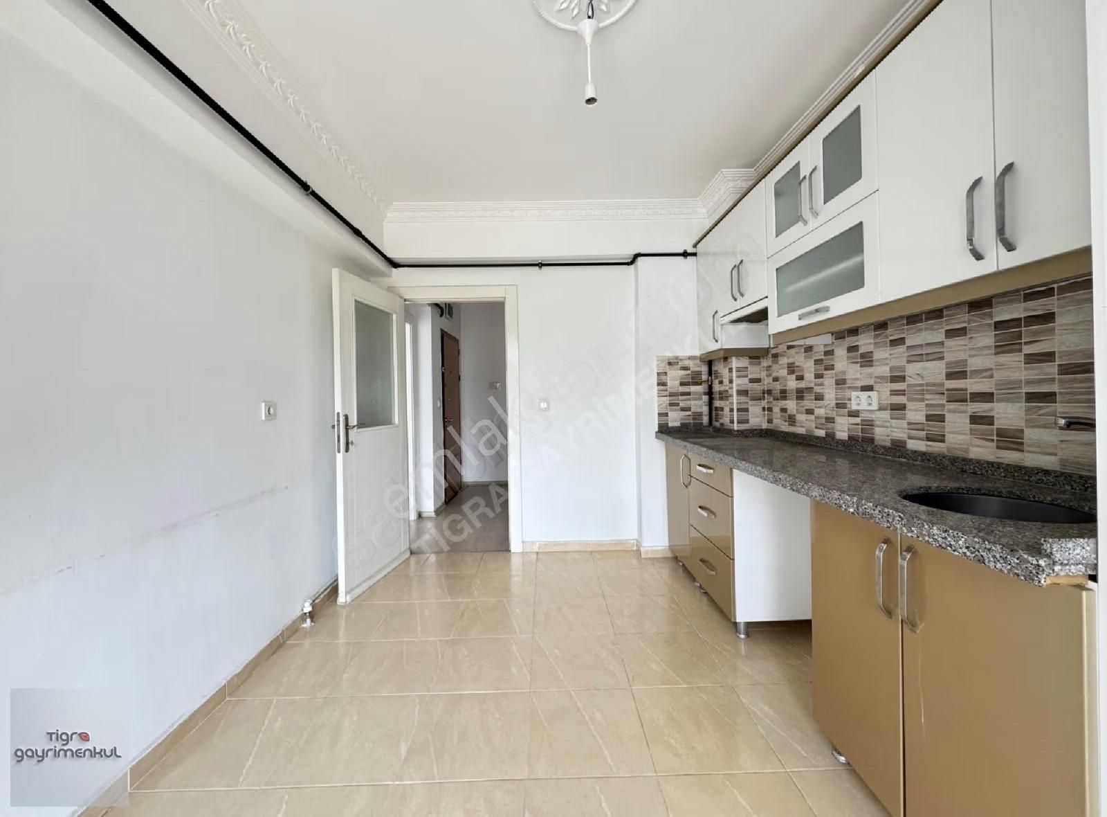 ▄tigra▄nato Yolu Cadde Yakını Asansörlü 130m2 Net 3+1 Ara Kat - Görsel 17