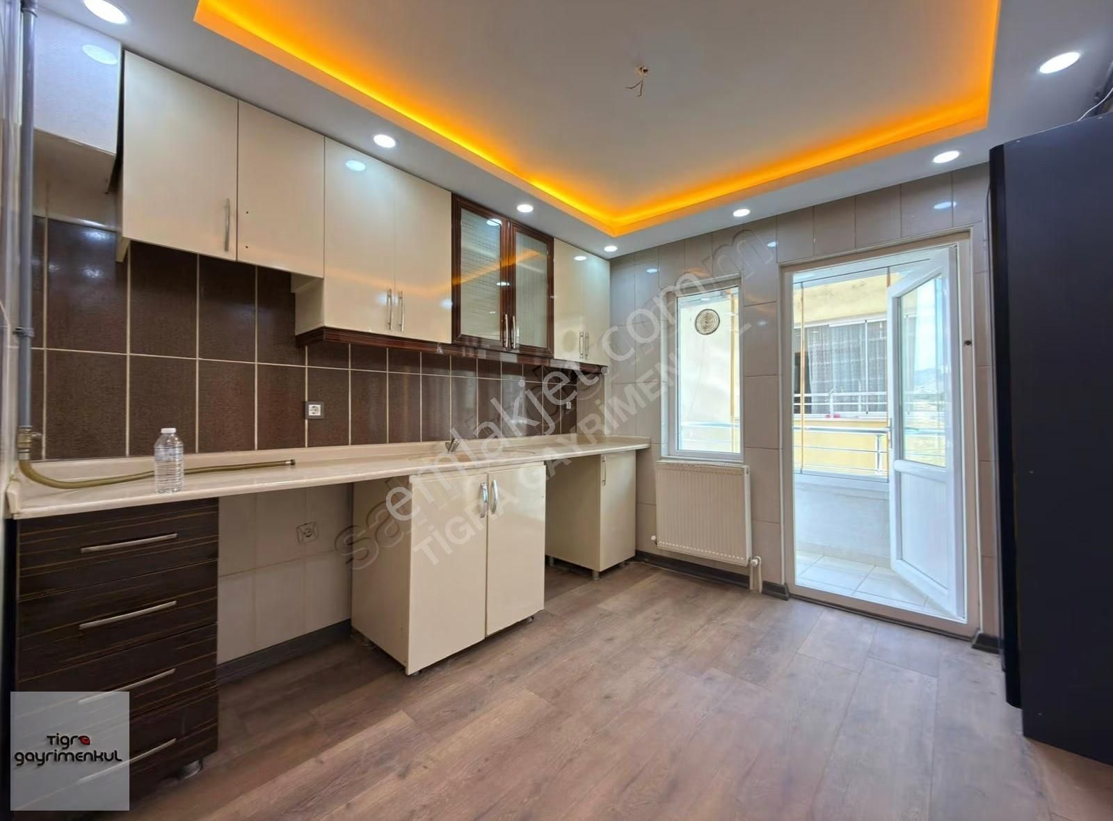 _tigra_doğukent Caddesi Yakını 3+1 Asansörlü Satılık Daire