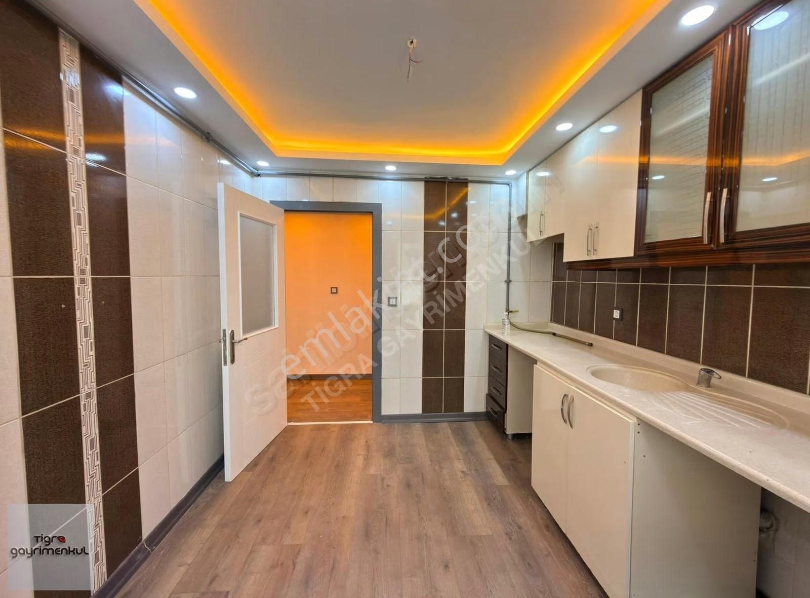 _tigra_doğukent Caddesi Yakını 3+1 Asansörlü Satılık Daire - Görsel 7