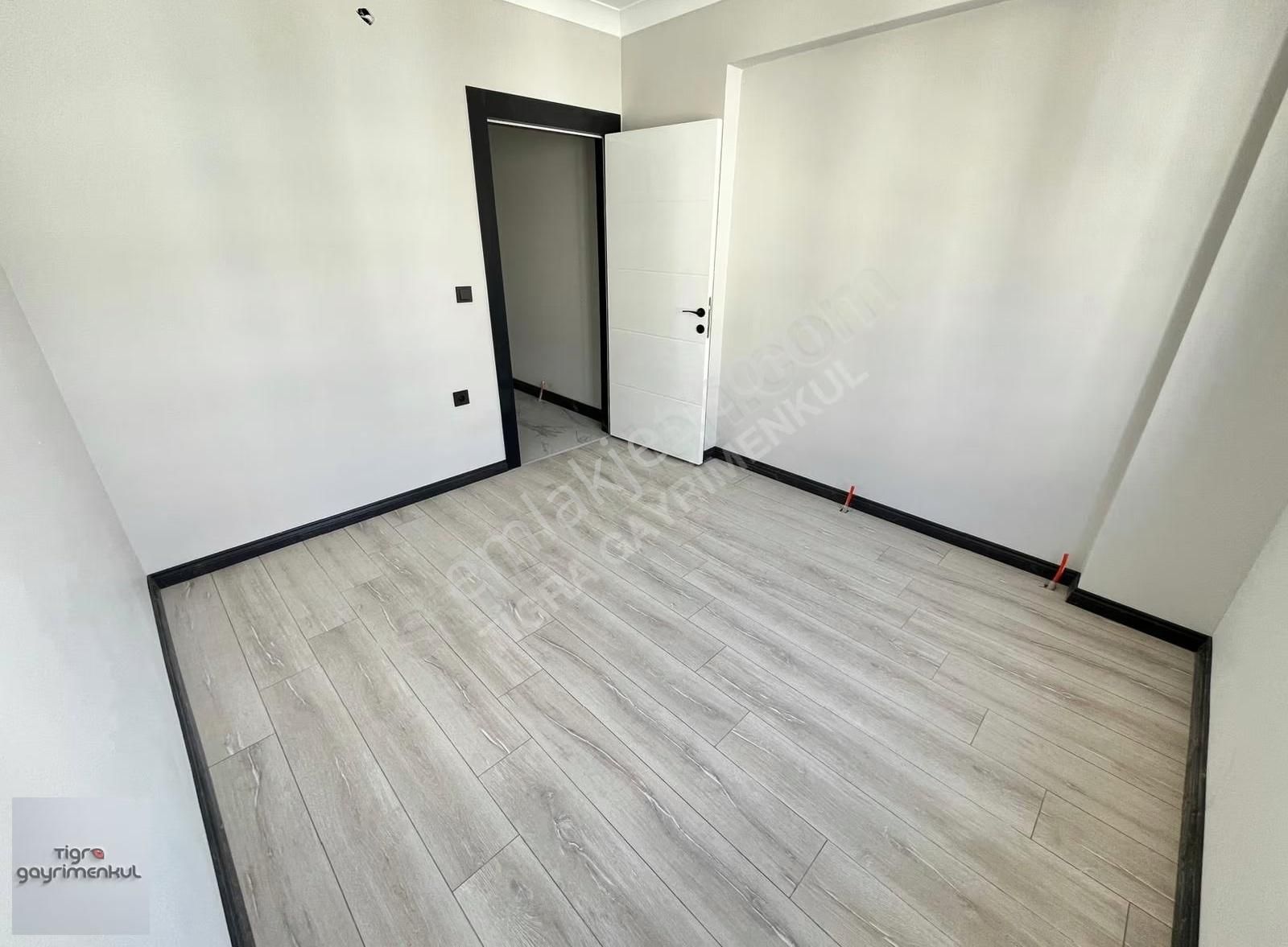▄tigra▄çift Bloklu Sitede Manzaralı 130m² 3+1 Satılık Daire! - Görsel 10