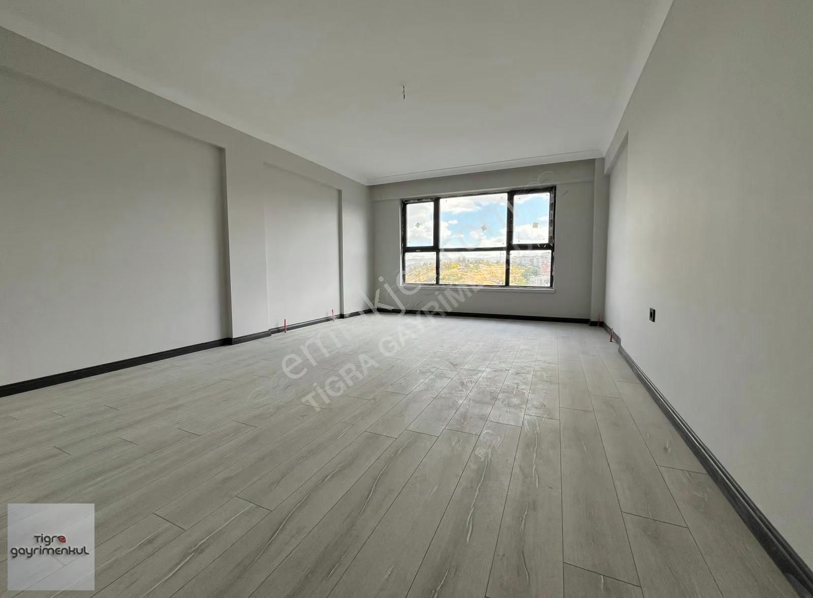 ▄tigra▄çift Bloklu Sitede Manzaralı 130m² 3+1 Satılık Daire! - Görsel 5