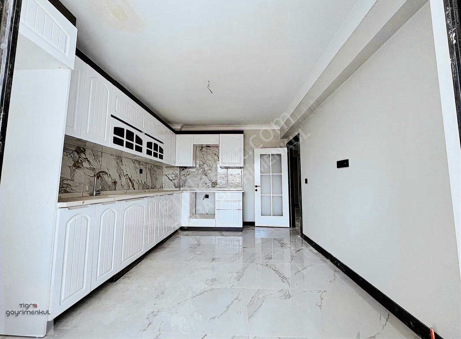 ▄tigra▄çift Bloklu Sitede Manzaralı 130m² 3+1 Satılık Daire! - Görsel 14