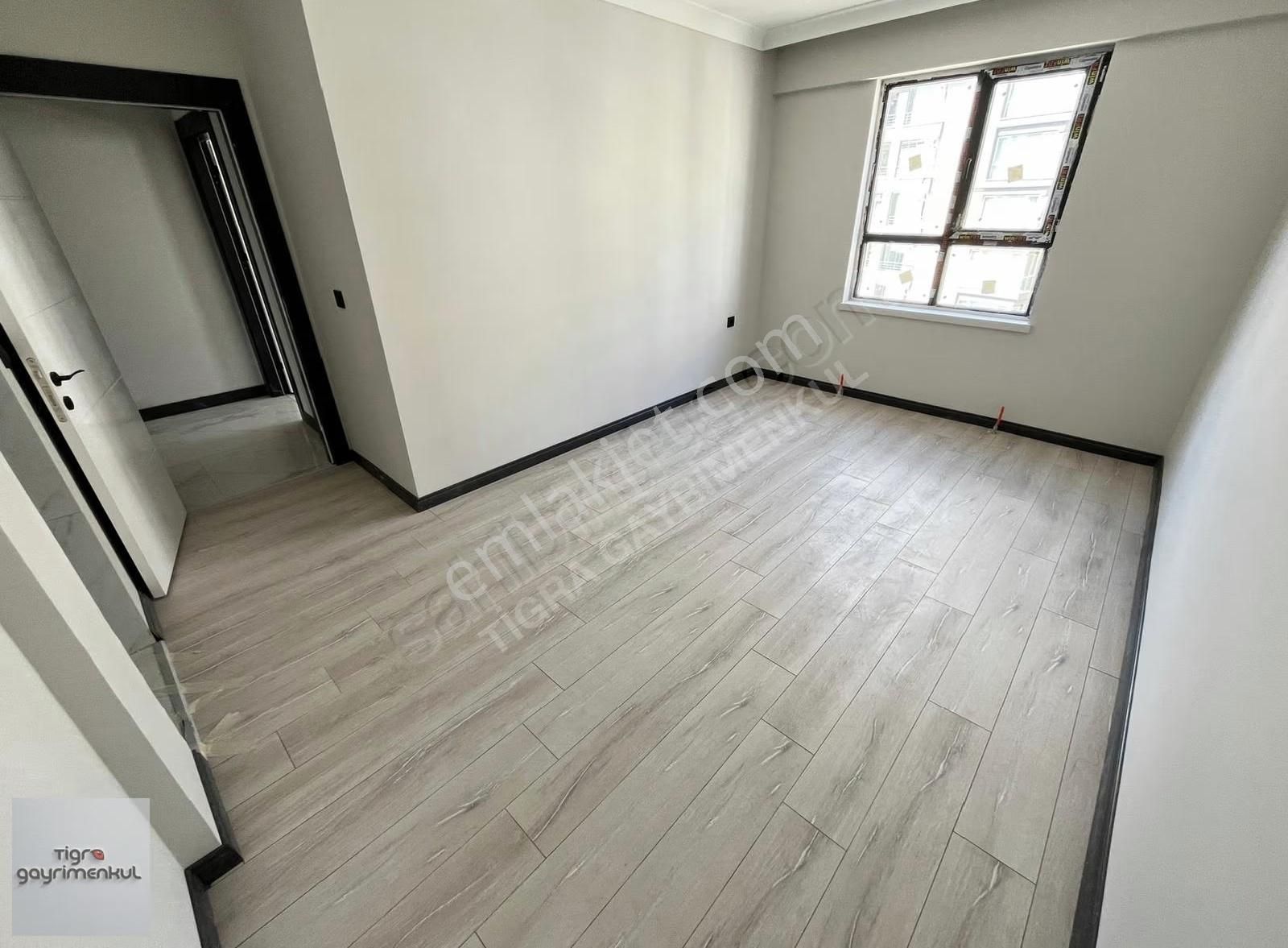 ▄tigra▄çift Bloklu Sitede Manzaralı 130m² 3+1 Satılık Daire! - Görsel 4