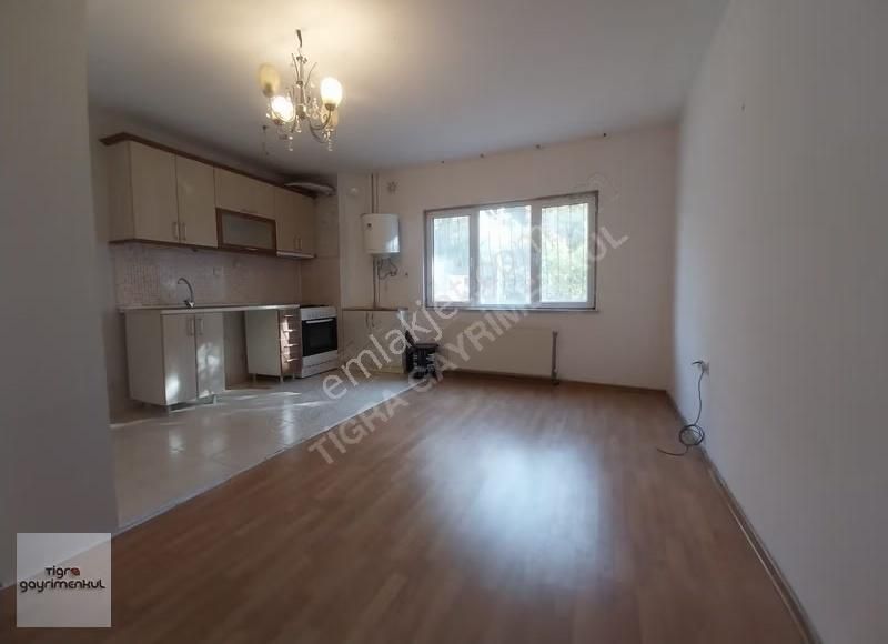 ▄tigra▄zirvekent Pazar Yeri Yakını 2+1 Kiralık Daire!!!