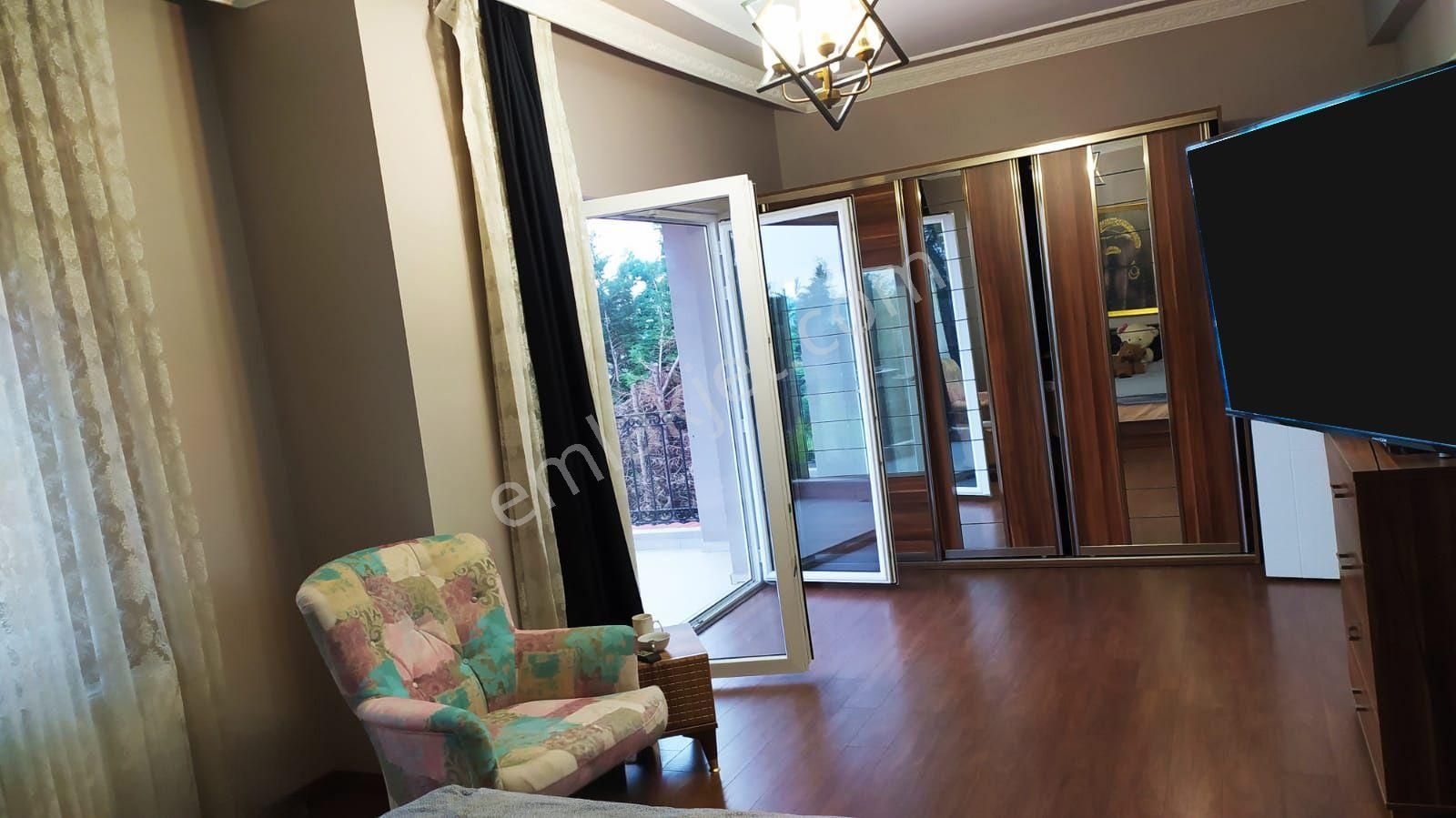 Selimpaşa 'da Kendine Ait Havuzlu Müstakil Özel Yapım Villa - Görsel 22