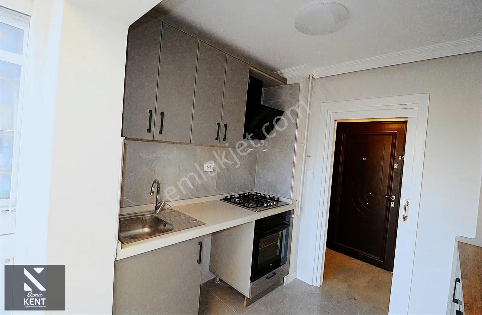 Karşıyaka Girne Caddesinde Satılık 2+1 Daire - Görsel 27
