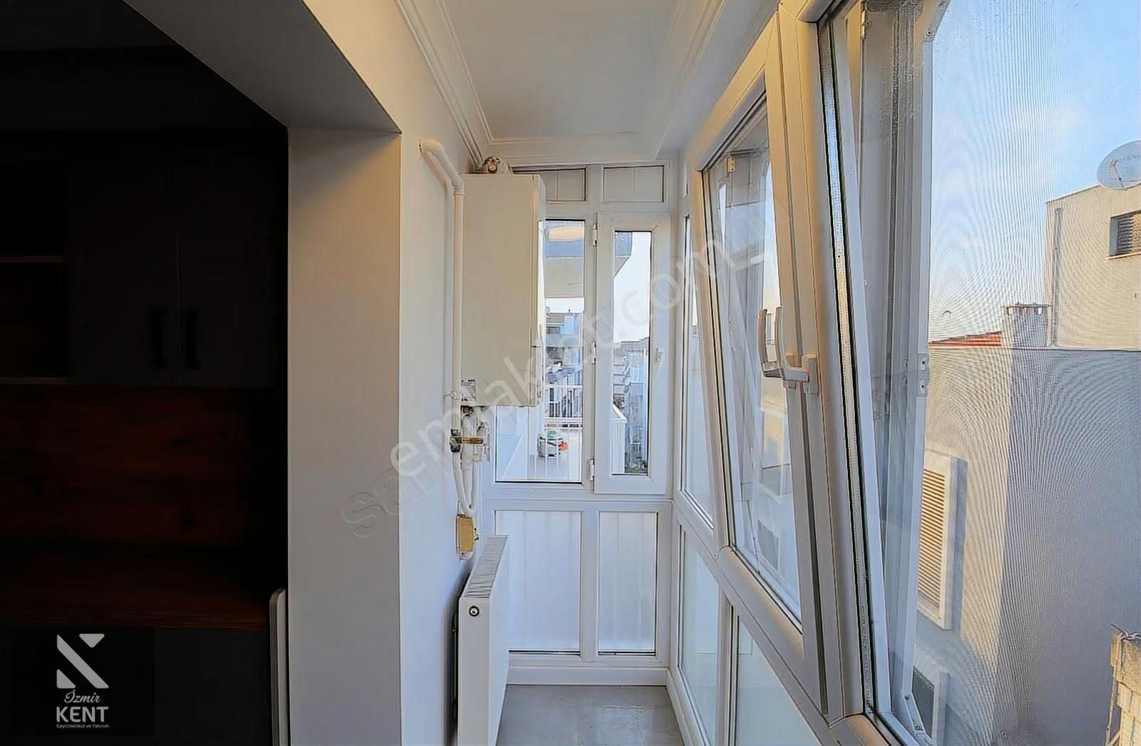 Karşıyaka Girne Caddesinde Satılık 2+1 Daire - Görsel 10
