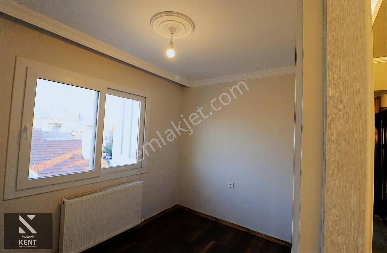 Karşıyaka Girne Caddesinde Satılık 2+1 Daire - Görsel 32