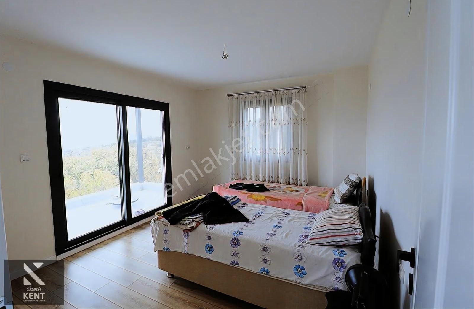 Bornova Yakaköy'de Satılık 300 M2 Bahçe İçinde Dubleks 168 M2 Ev - Görsel 21