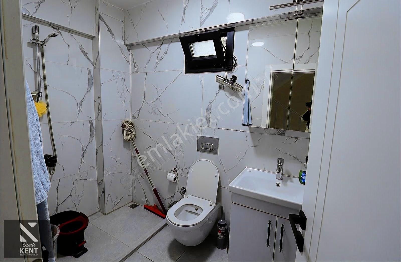 Bornova Yakaköy'de Satılık 300 M2 Bahçe İçinde Dubleks 168 M2 Ev - Görsel 20