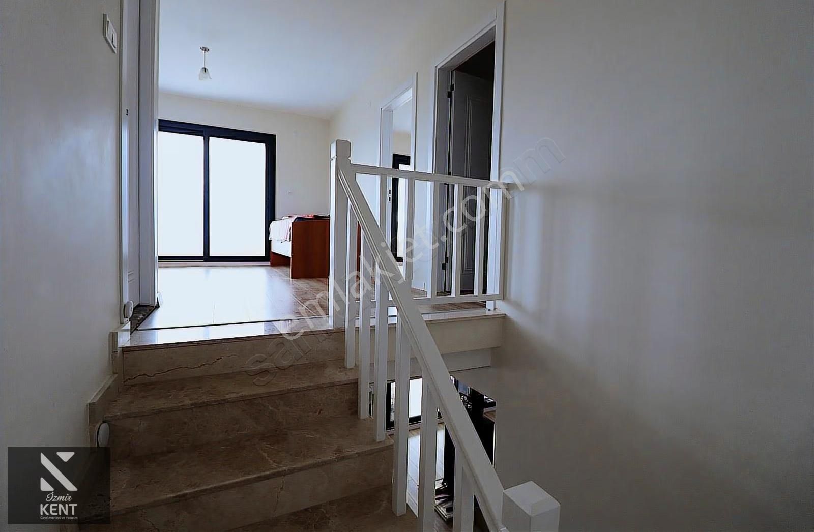 Bornova Yakaköy'de Satılık 300 M2 Bahçe İçinde Dubleks 168 M2 Ev - Görsel 15